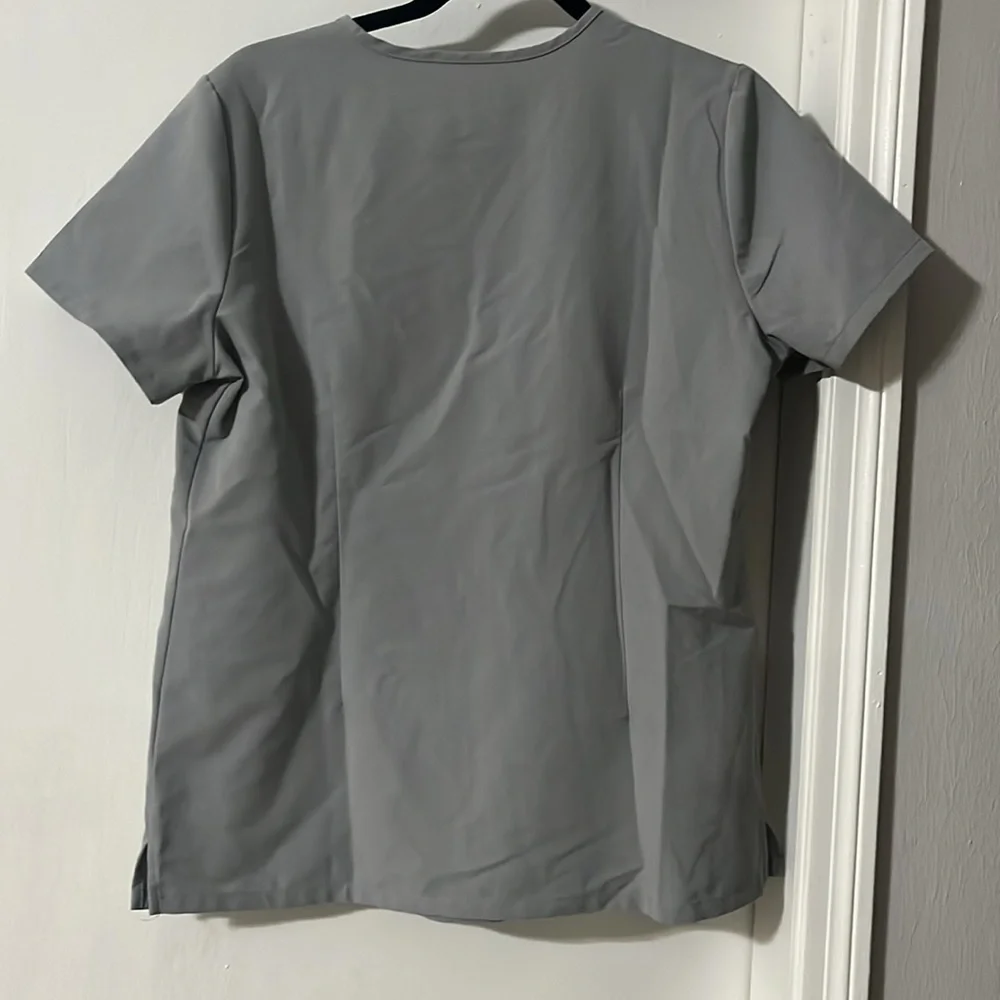 Figs Casma Three-Pocket Scrub Top